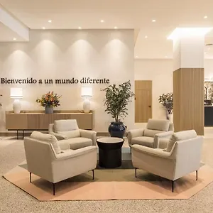 Ξενοδοχείο Ilunion Les Corts